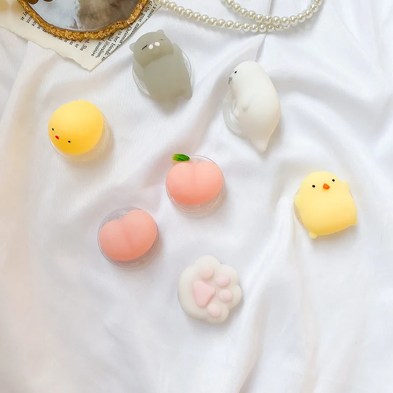 Cute Pinch Le Mobile Grip-tok  - Phone Accessories Vending Machine recension och pris