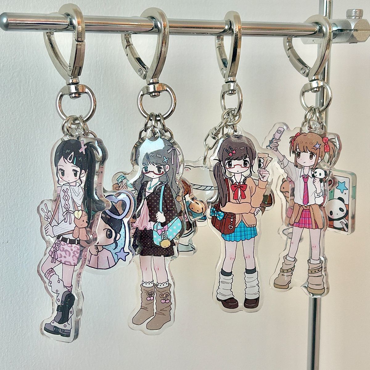 Cute Girl Aesthetic Acrylic Ph - Phone Accessories Hanging recension och pris
