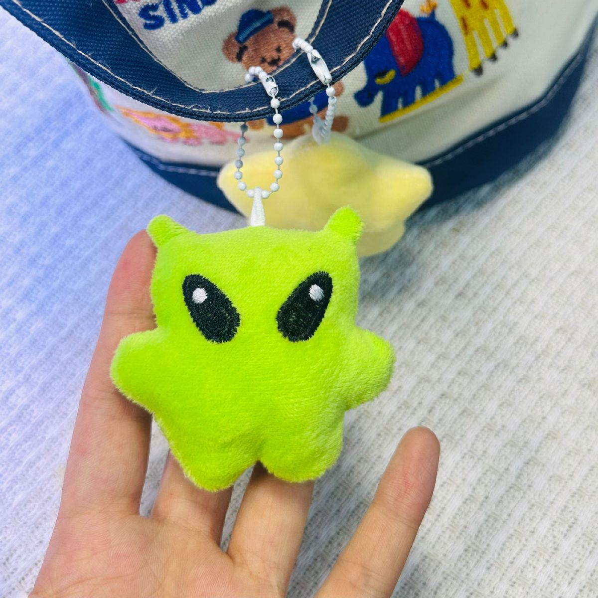 Alien Star Plush Bag Pendant K - Phone Accessories Hanging recension och pris